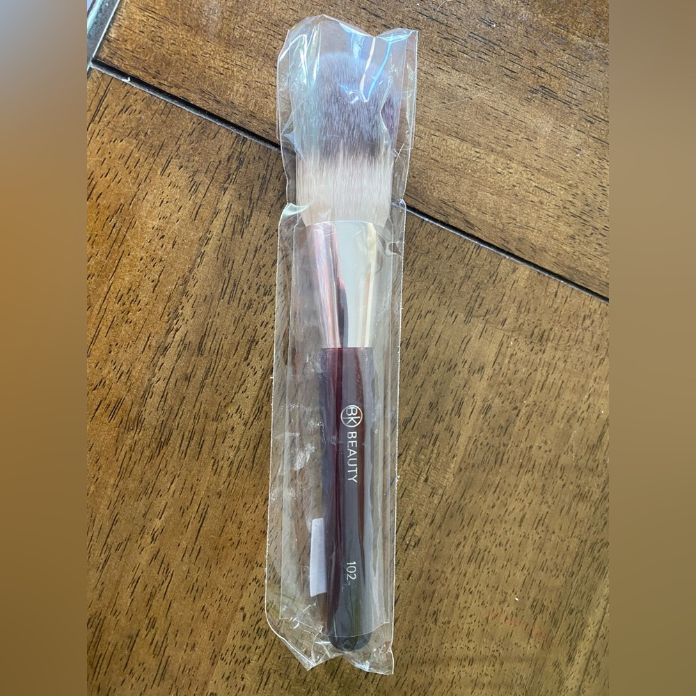 BK Beauty brush 102 brand new